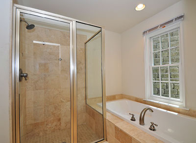 Master Bath Tub